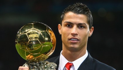 开云体育链接-《英雄联盟夏季赛，冠军争夺战高潮迭起》，英雄联盟夏季赛omg